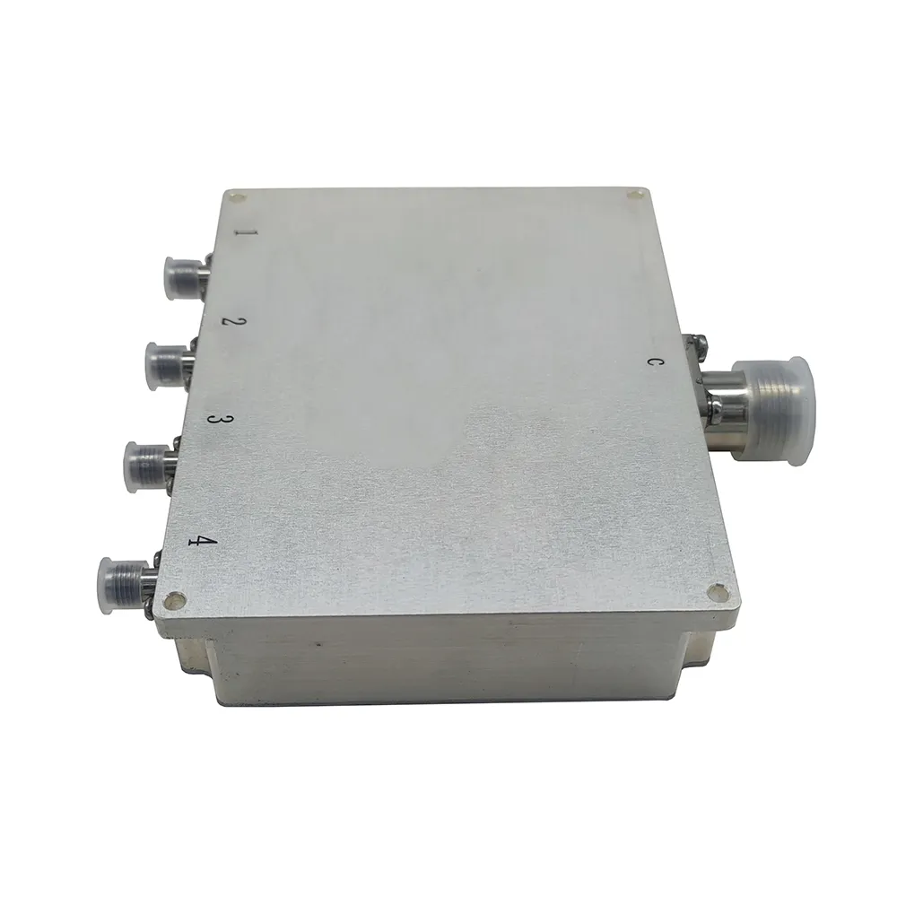 Одновходовой четырехканальный делитель мощности (2)