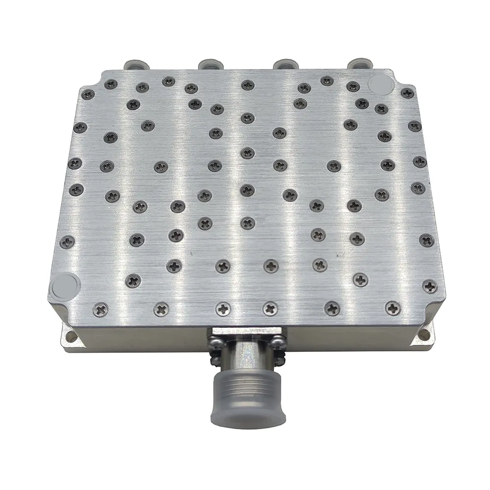 Одновходовой четырехканальный делитель мощности (3)